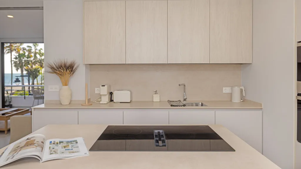 Estepona, apartamento de 2 dormitorios en venta