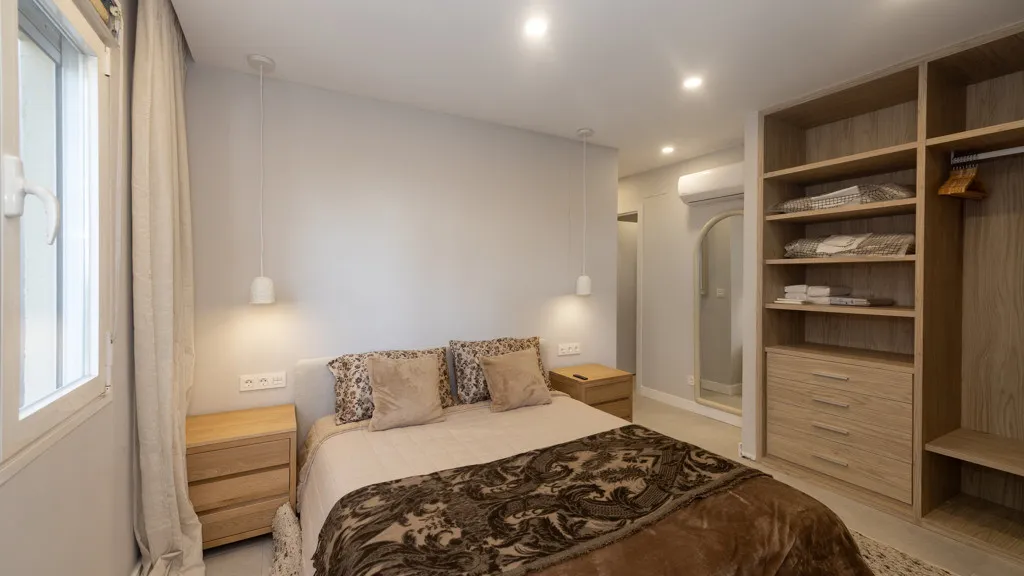 Estepona, apartamento de 2 dormitorios en venta