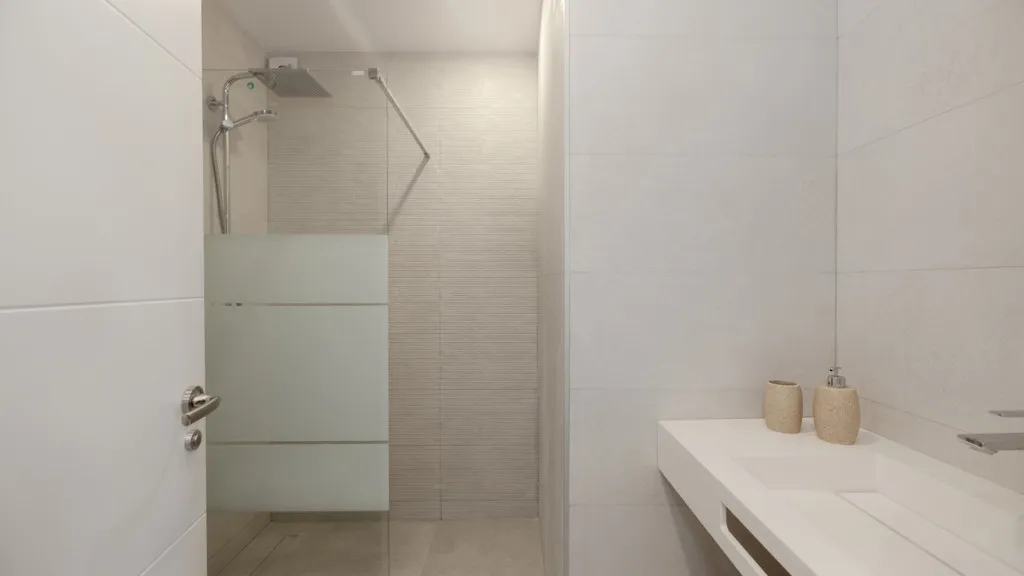 Estepona, apartamento de 2 dormitorios en venta