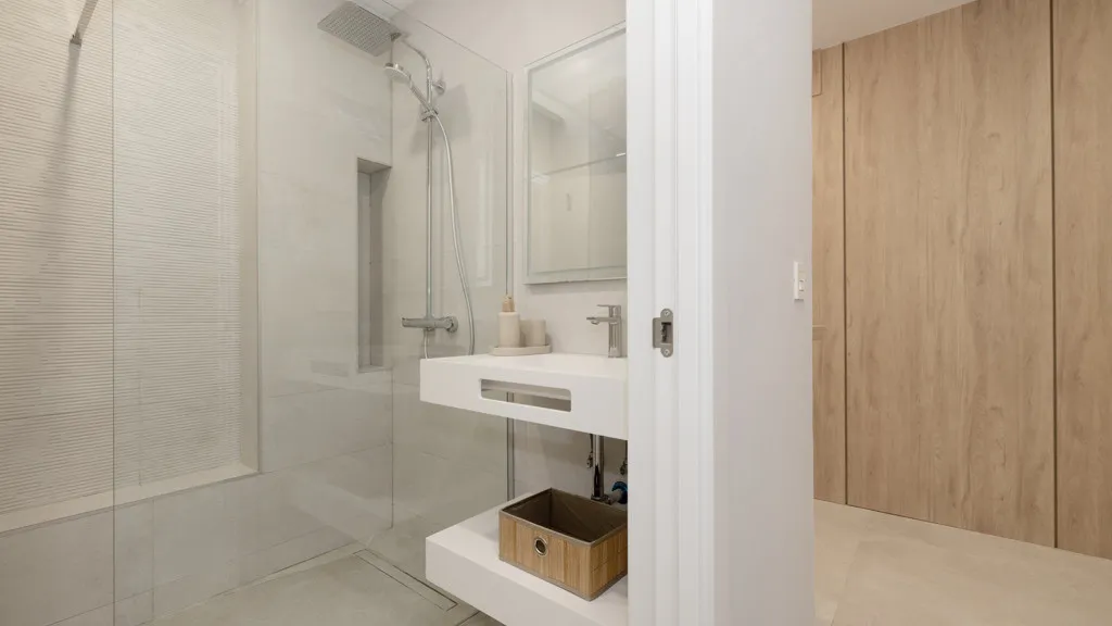 Estepona, apartamento de 2 dormitorios en venta