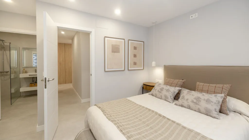 Estepona, apartamento de 2 dormitorios en venta