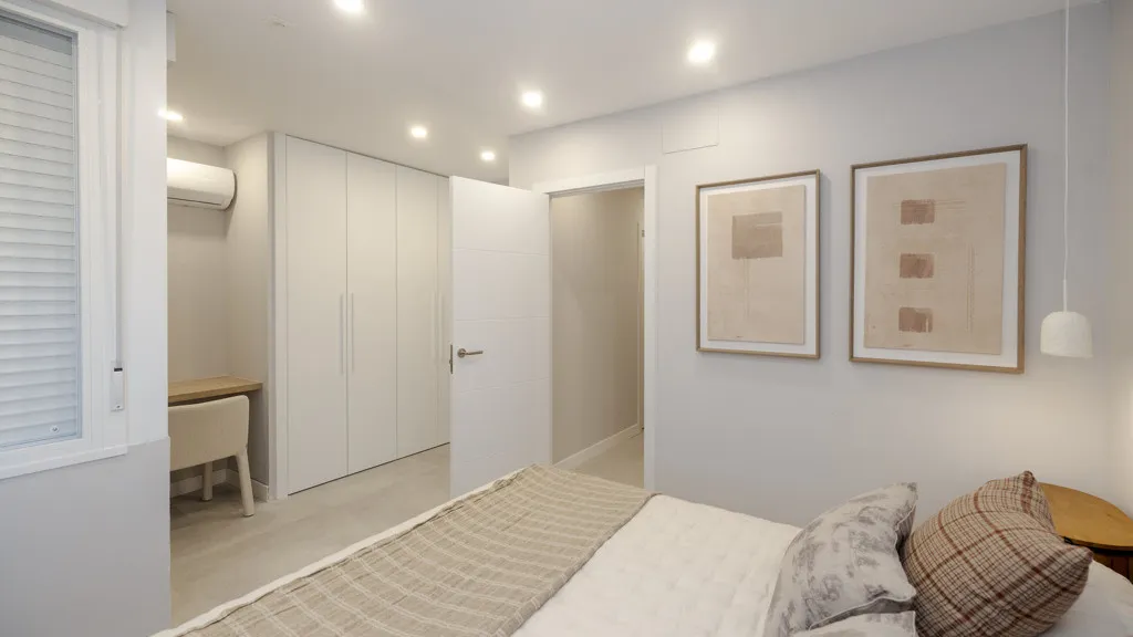 Estepona, apartamento de 2 dormitorios en venta