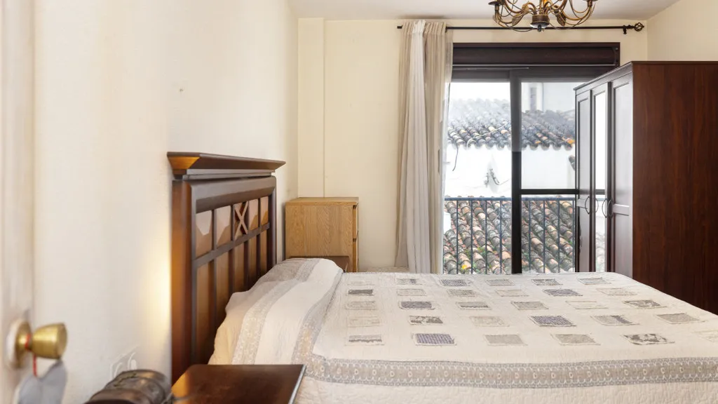 Buy 3 bedrooms apartment in Estepona