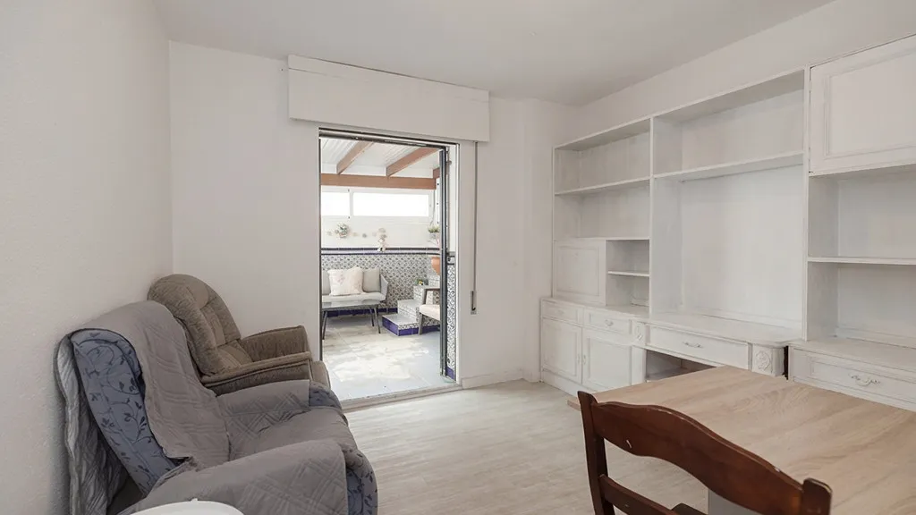 Buy 3 bedrooms apartment in Estepona