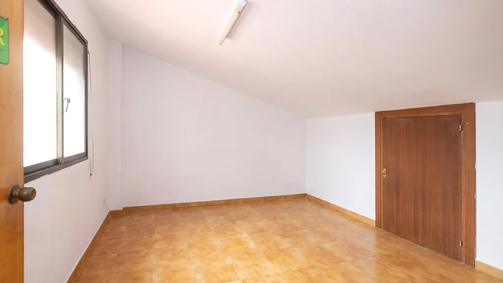 Buy 3 bedrooms apartment in Estepona