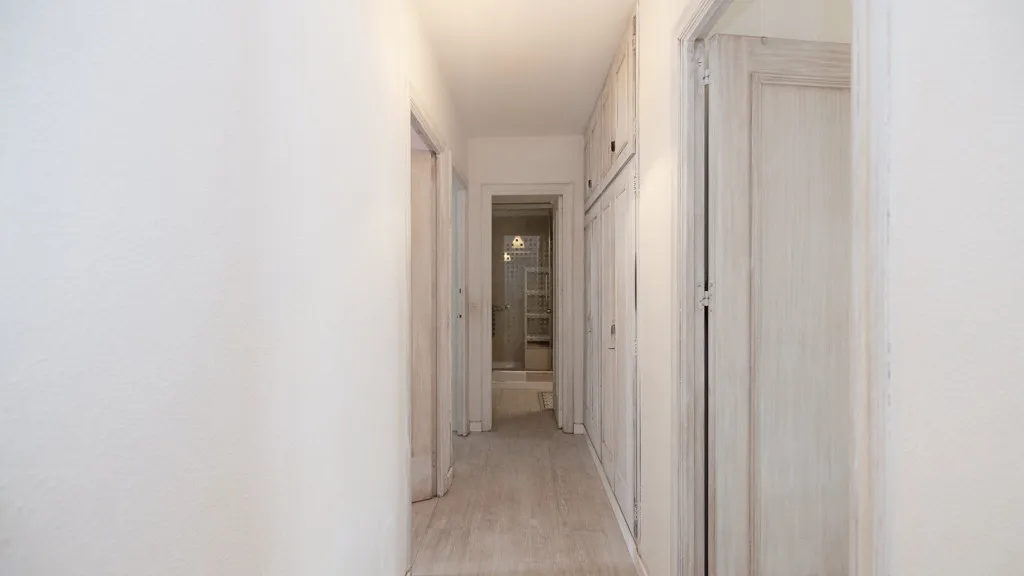 Buy 3 bedrooms apartment in Estepona