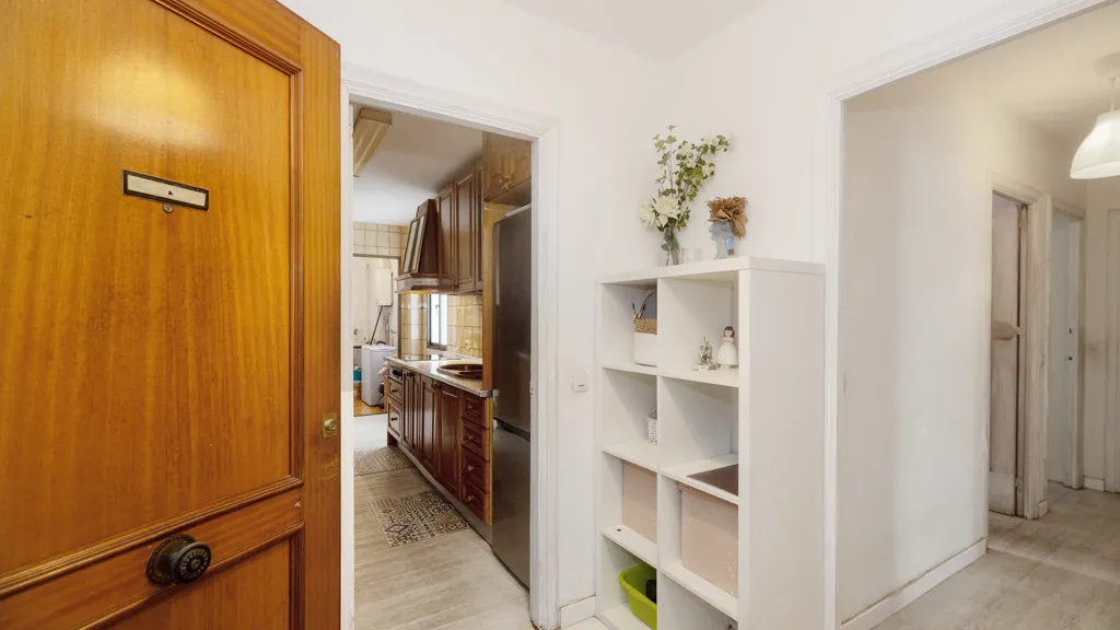 Buy 3 bedrooms apartment in Estepona