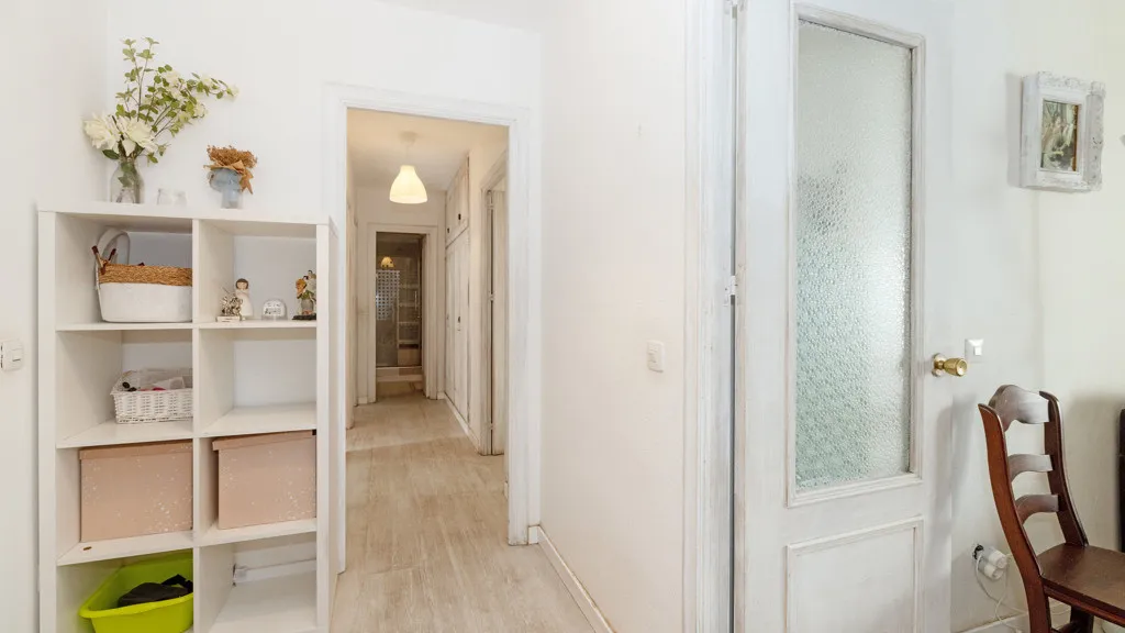 Buy 3 bedrooms apartment in Estepona