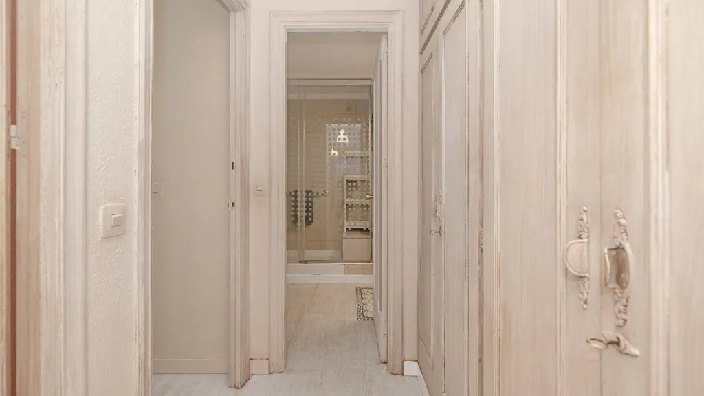 Buy 3 bedrooms apartment in Estepona