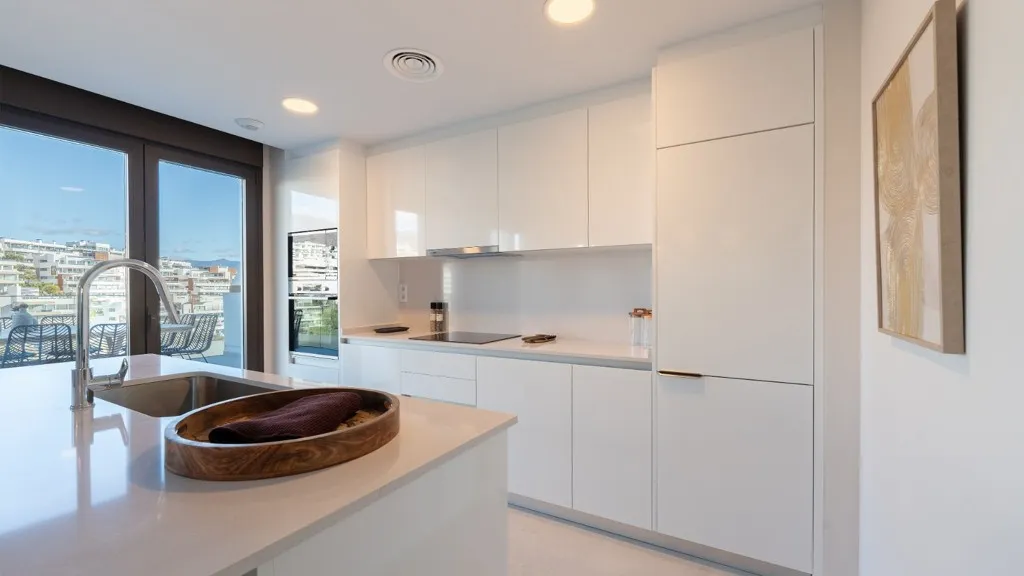 Estepona, apartamento en venta con 3 dormitorios