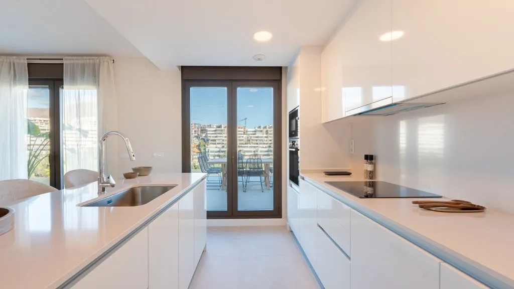 Estepona, apartamento en venta con 3 dormitorios