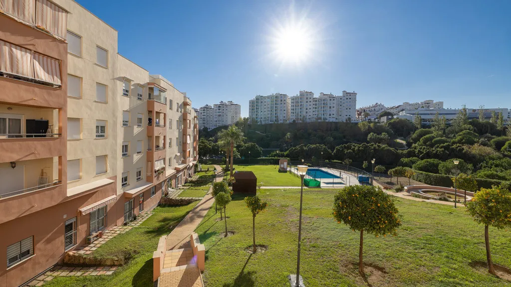 Apartment with 3 bedrooms for sale in Estepona Puerto