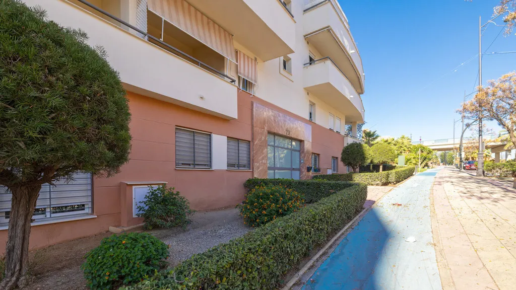 Apartment with 3 bedrooms for sale in Estepona Puerto