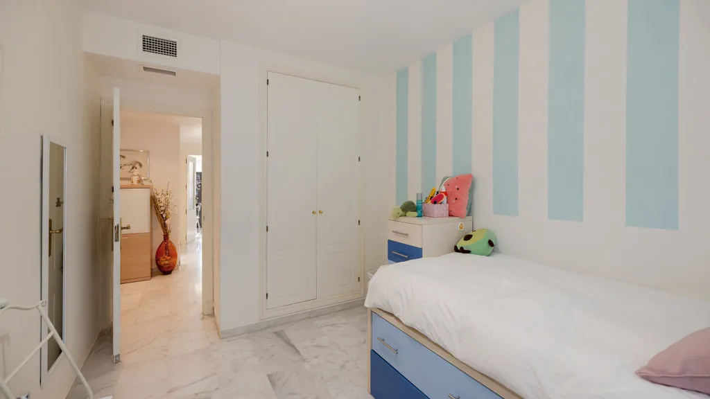 Apartment with 3 bedrooms for sale in Estepona Puerto