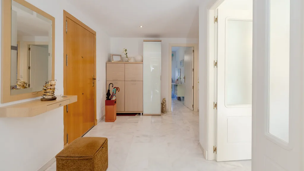 Apartment with 3 bedrooms for sale in Estepona Puerto