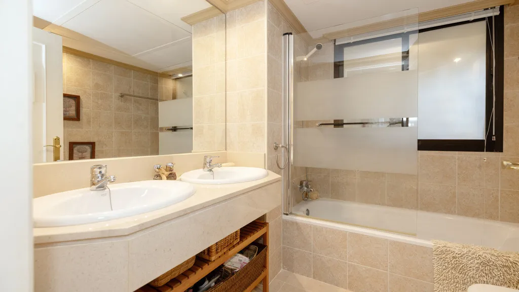 Apartment for sale in New Golden Mile