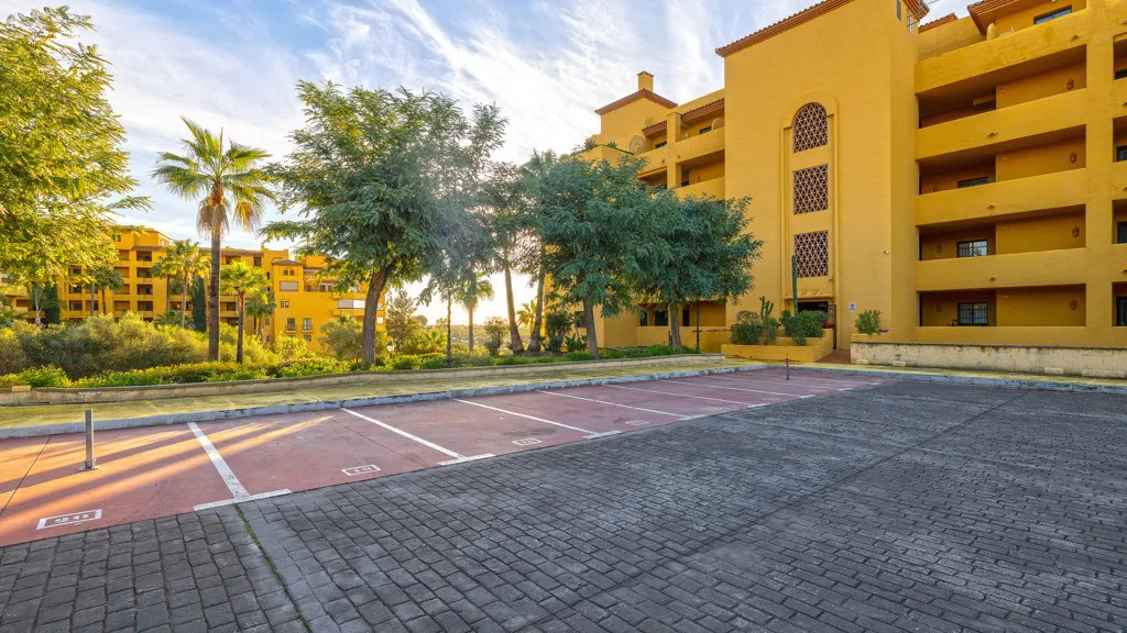 Apartment for sale in New Golden Mile