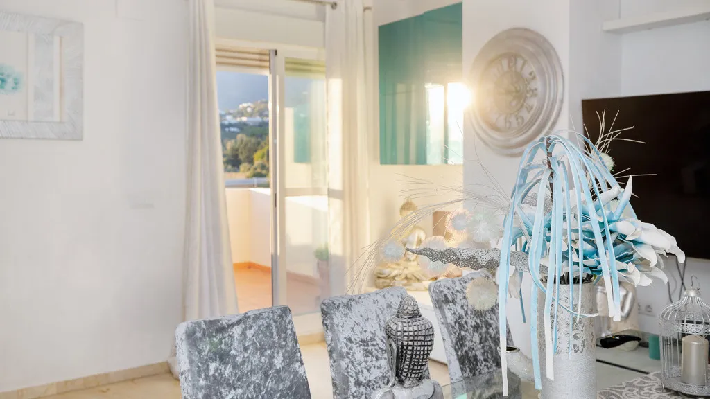 Apartamento con 3 dormitorios en venta en Estepona