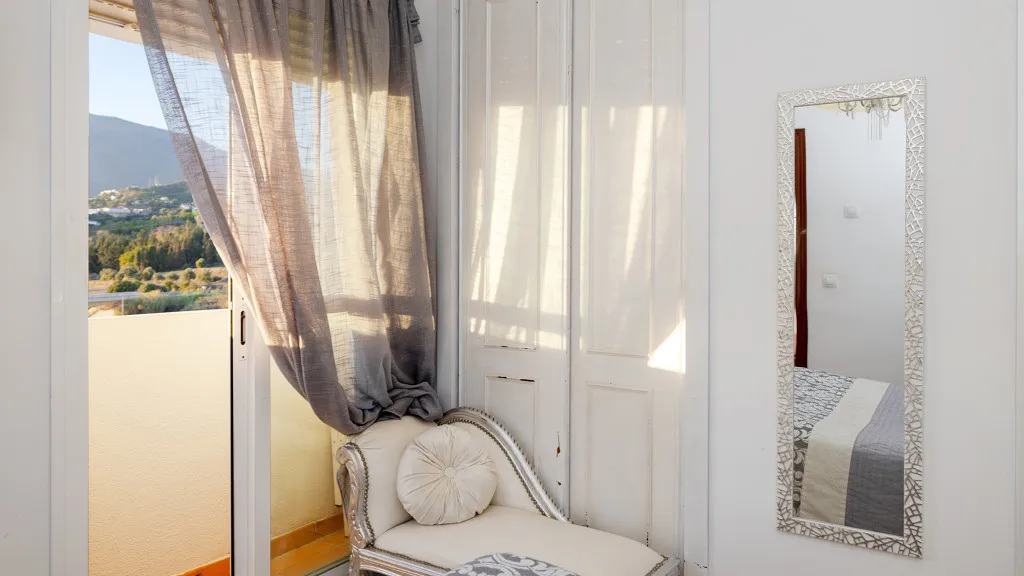 Apartamento con 3 dormitorios en venta en Estepona