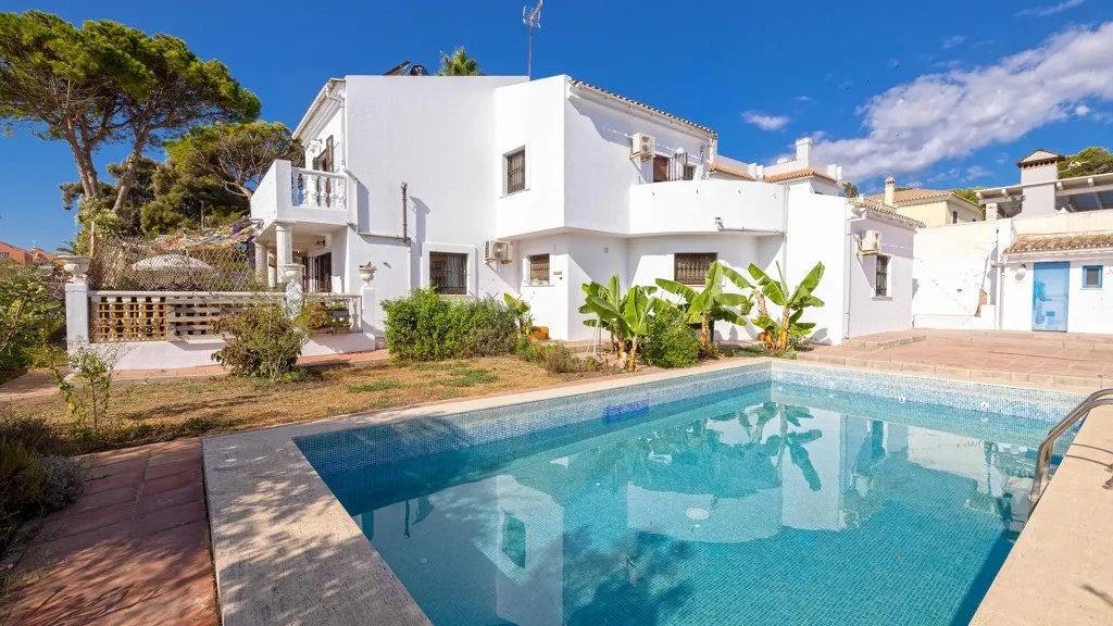 For sale chalet in Don Pedro with 6 bedrooms