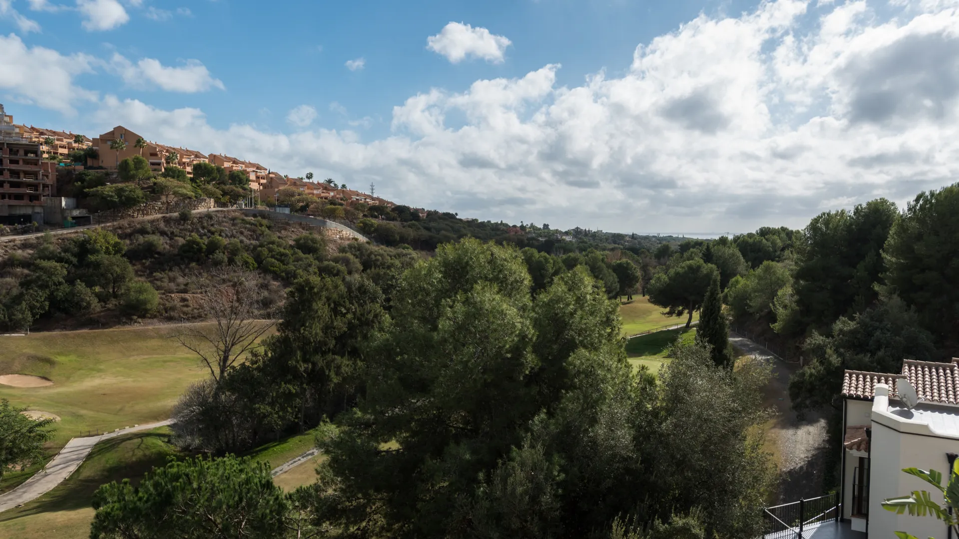 8 bedrooms villa in Elviria for sale