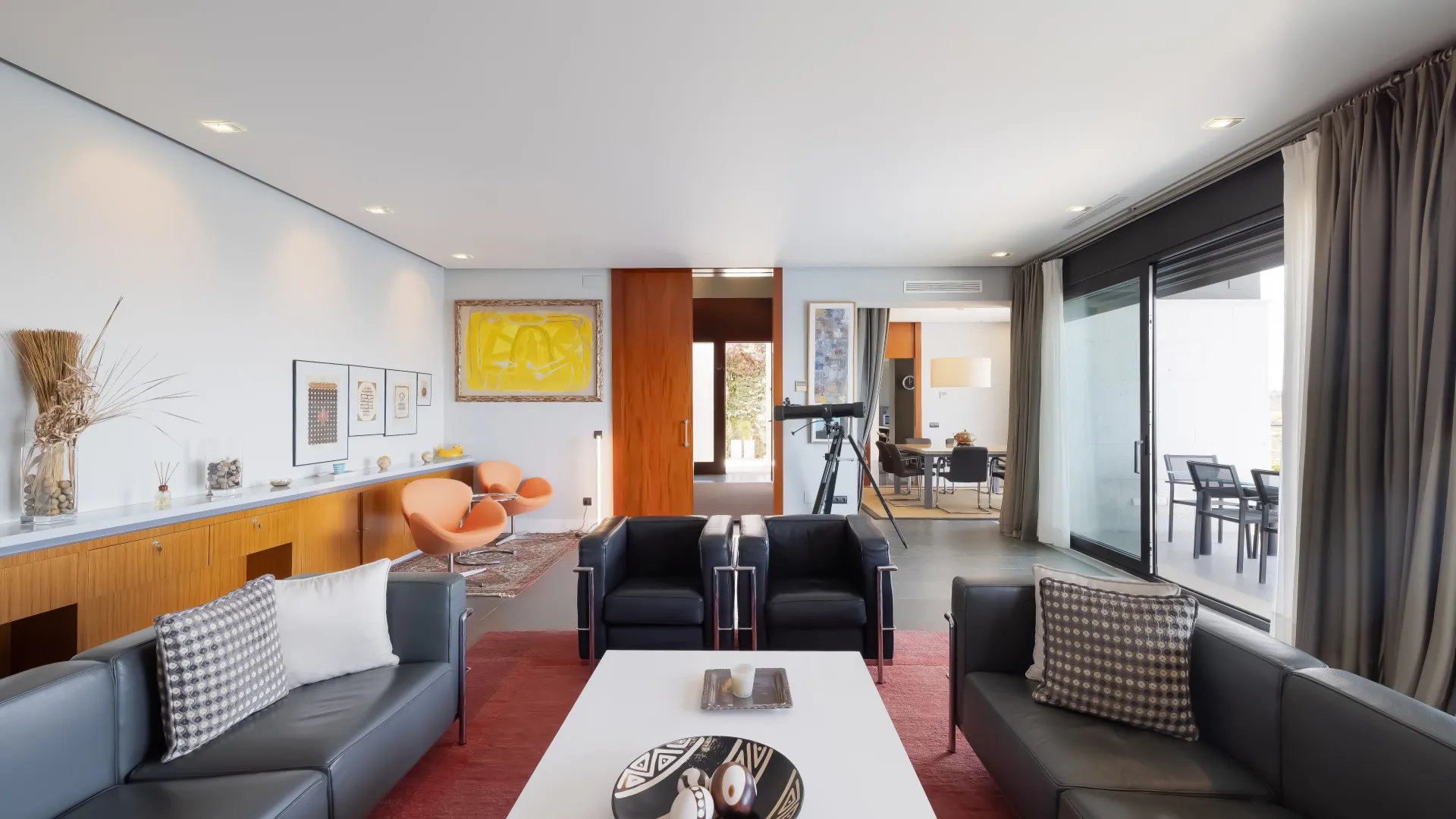 Villa for sale in Los Altos de los Monteros