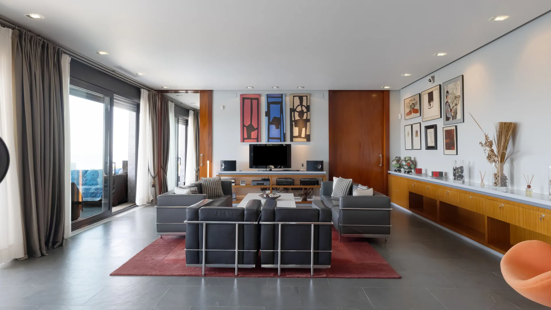 Villa for sale in Los Altos de los Monteros