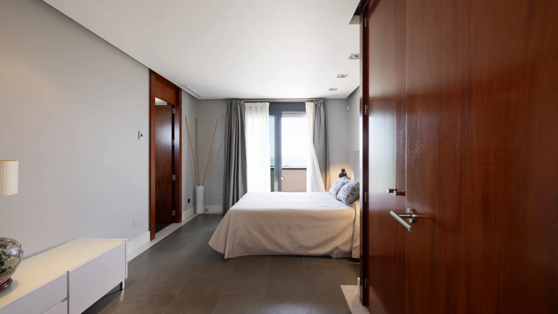 Villa for sale in Los Altos de los Monteros