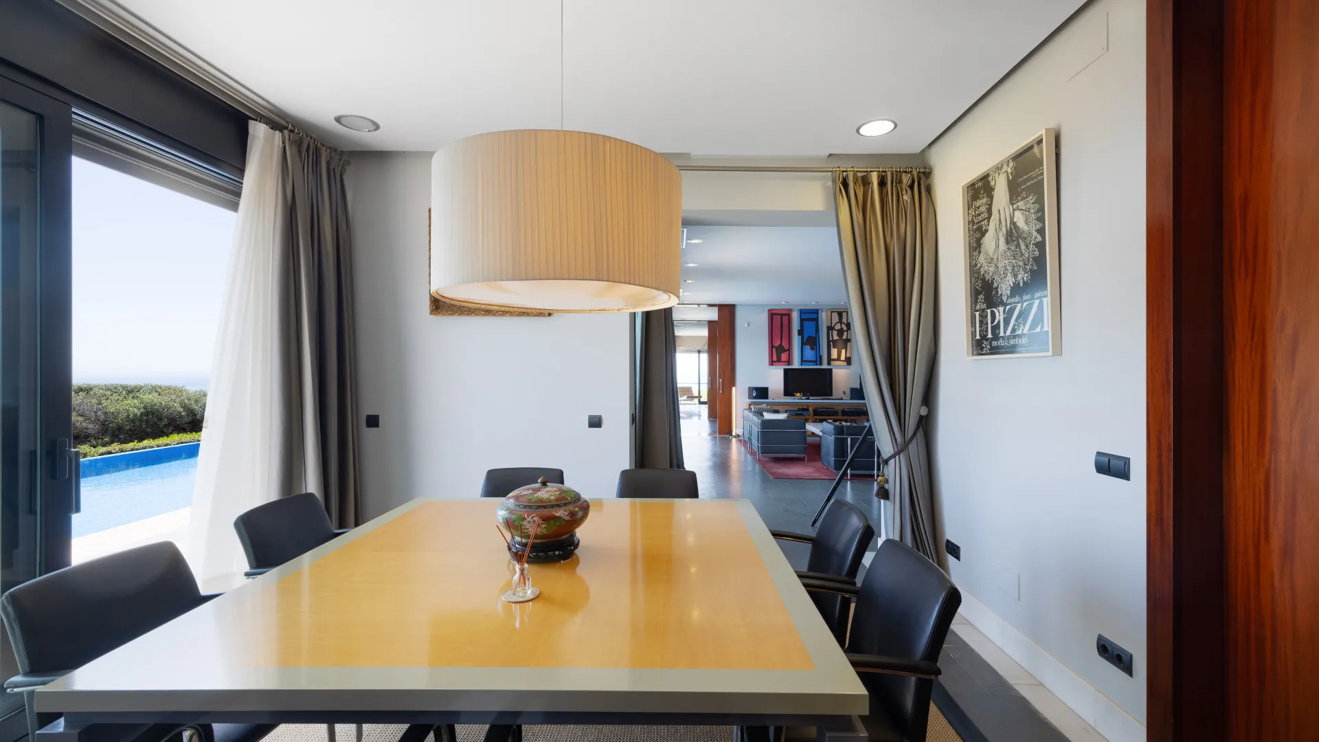 Villa for sale in Los Altos de los Monteros