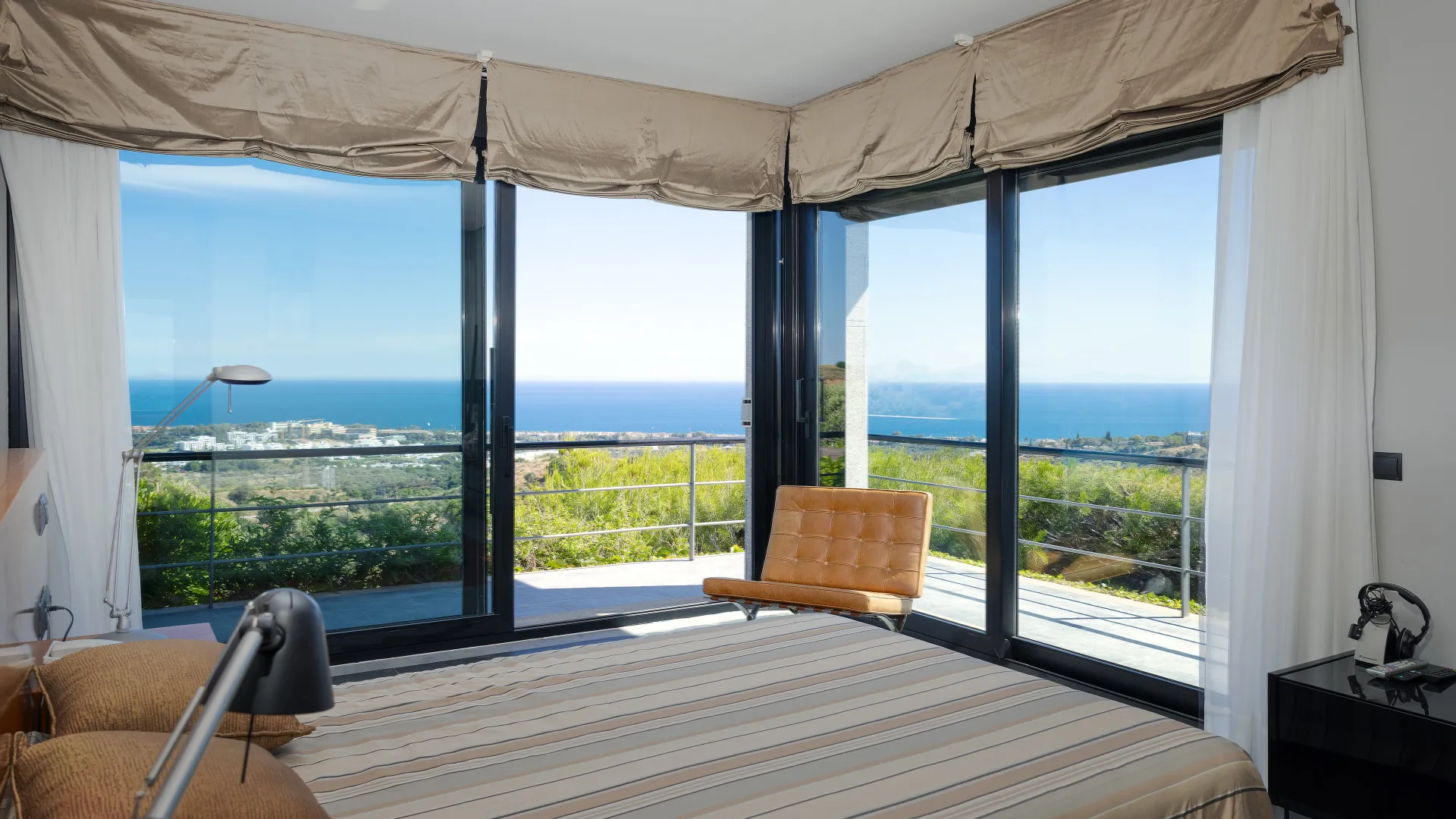 Villa for sale in Los Altos de los Monteros