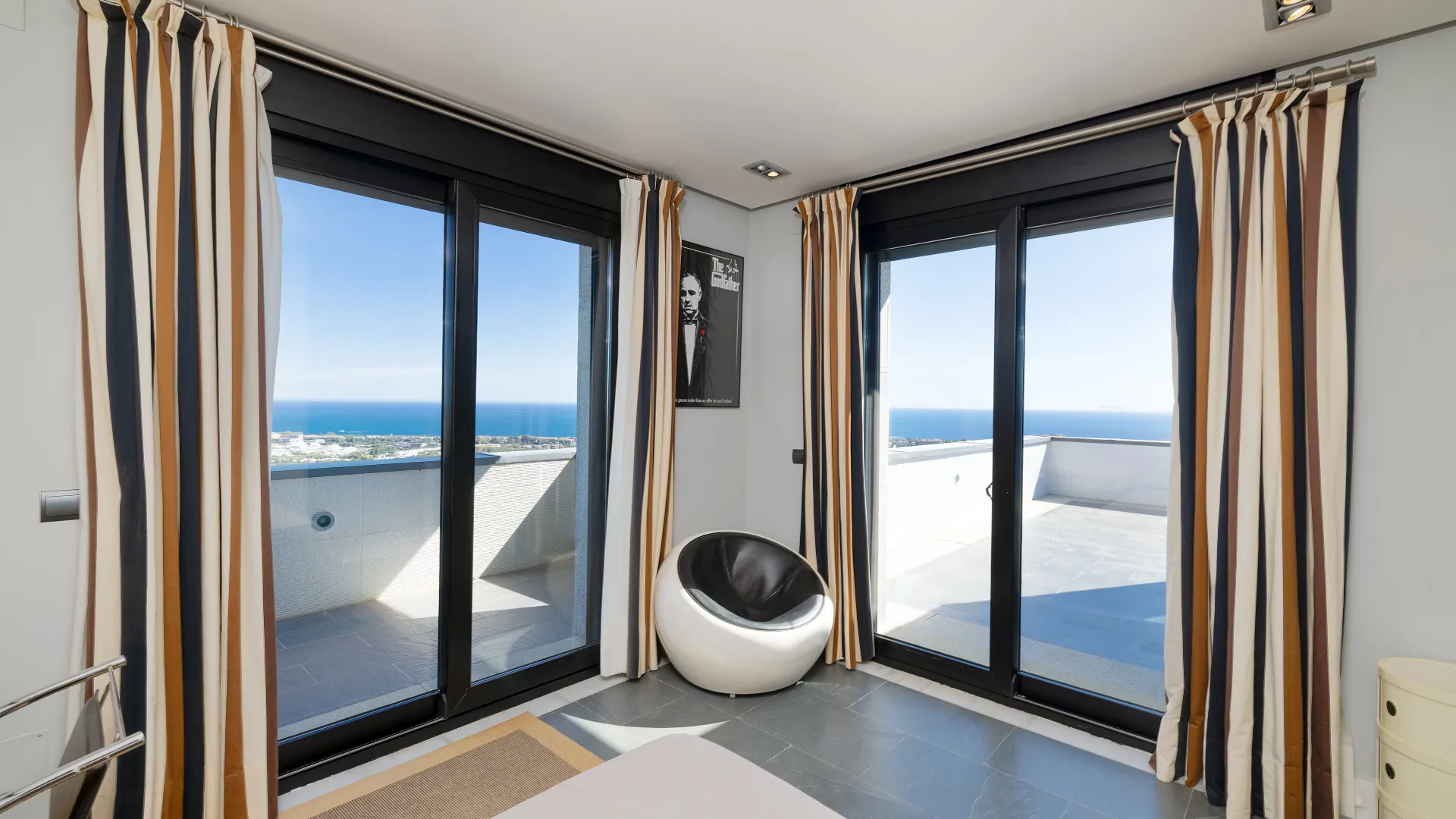 Villa for sale in Los Altos de los Monteros