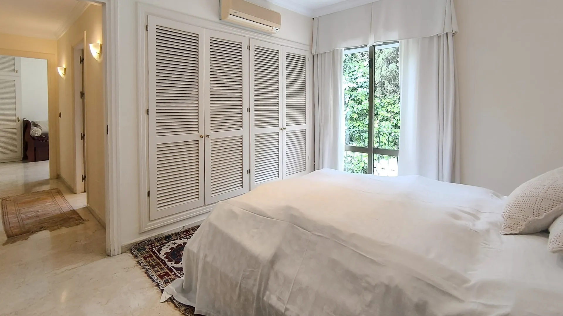 6 bedrooms villa in Los Monteros for sale