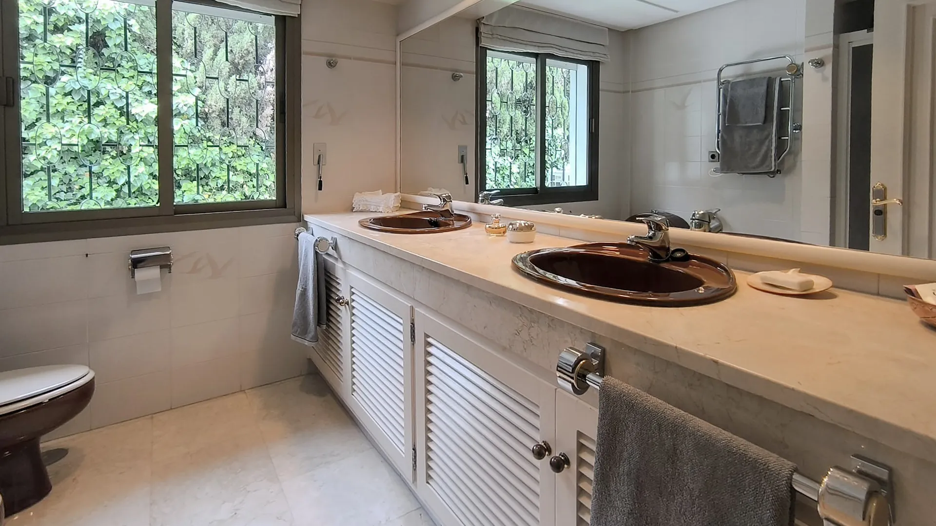 6 bedrooms villa in Los Monteros for sale