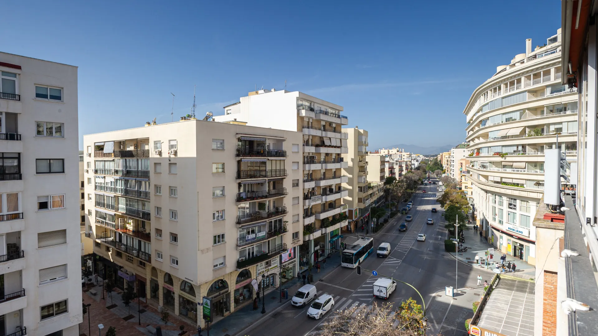 4 bedrooms apartment in Marbella Centro for sale