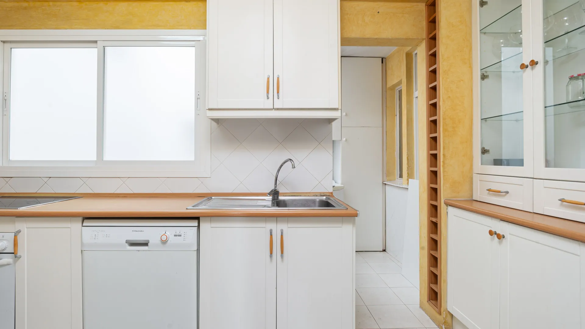 4 bedrooms apartment in Marbella Centro for sale