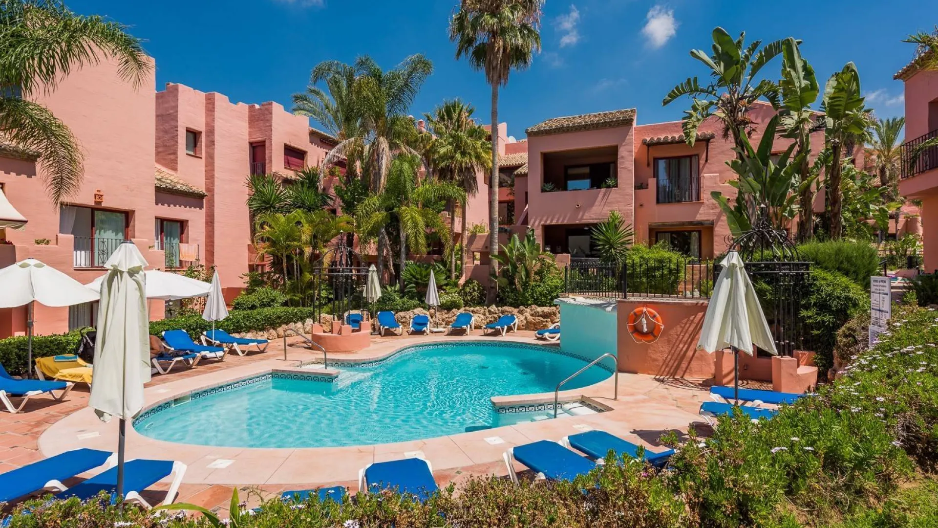 Comprar apartamento en Jardines de Don Carlos