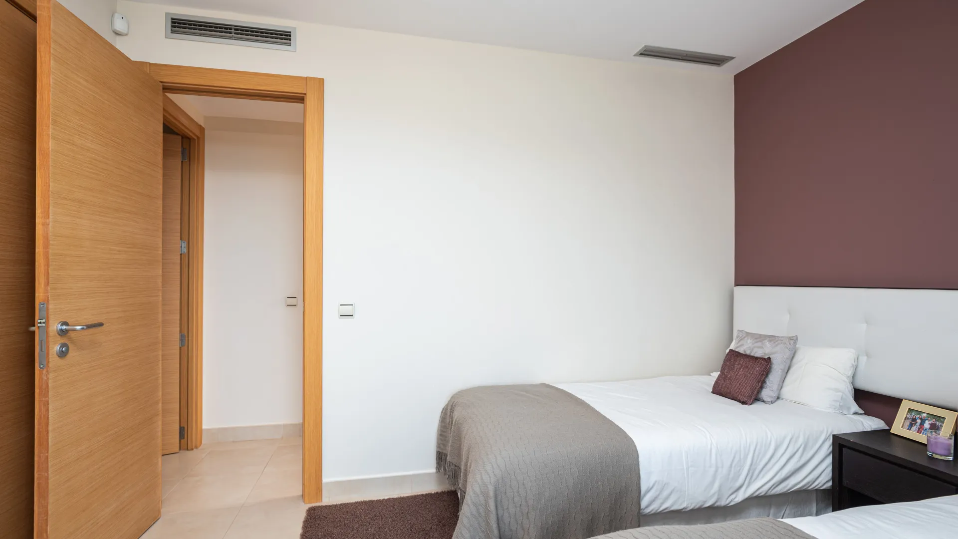 For sale apartment with 2 bedrooms in Samara