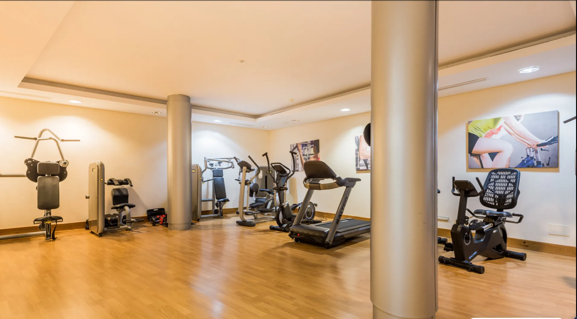 For sale apartment with 2 bedrooms in Samara