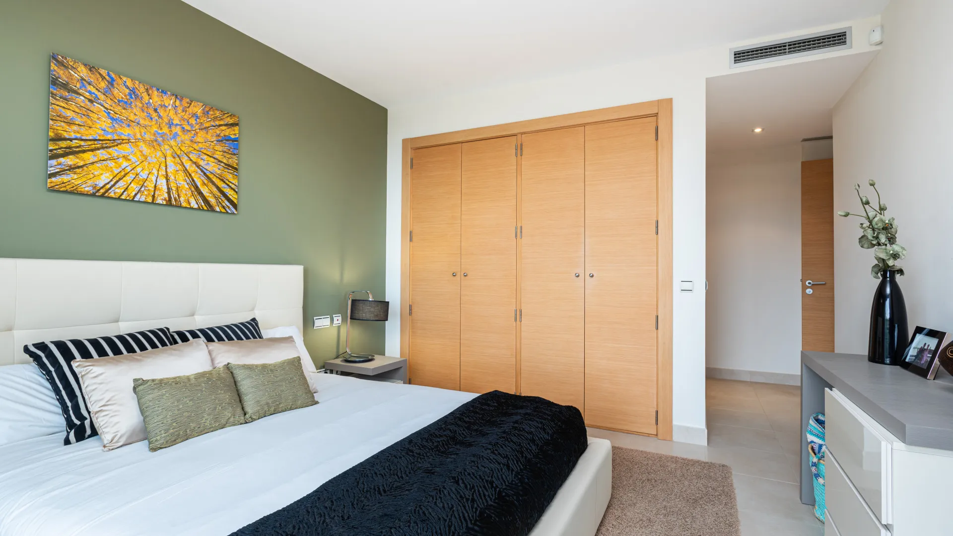 For sale apartment with 2 bedrooms in Samara