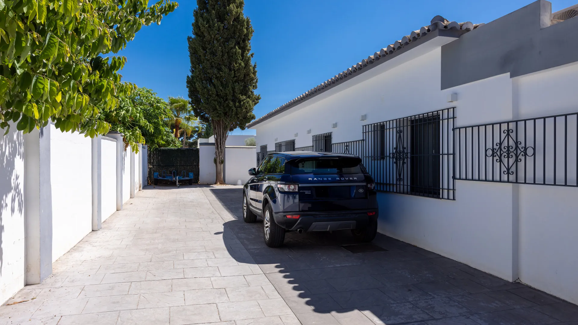 5 bedrooms El Mirador villa for sale