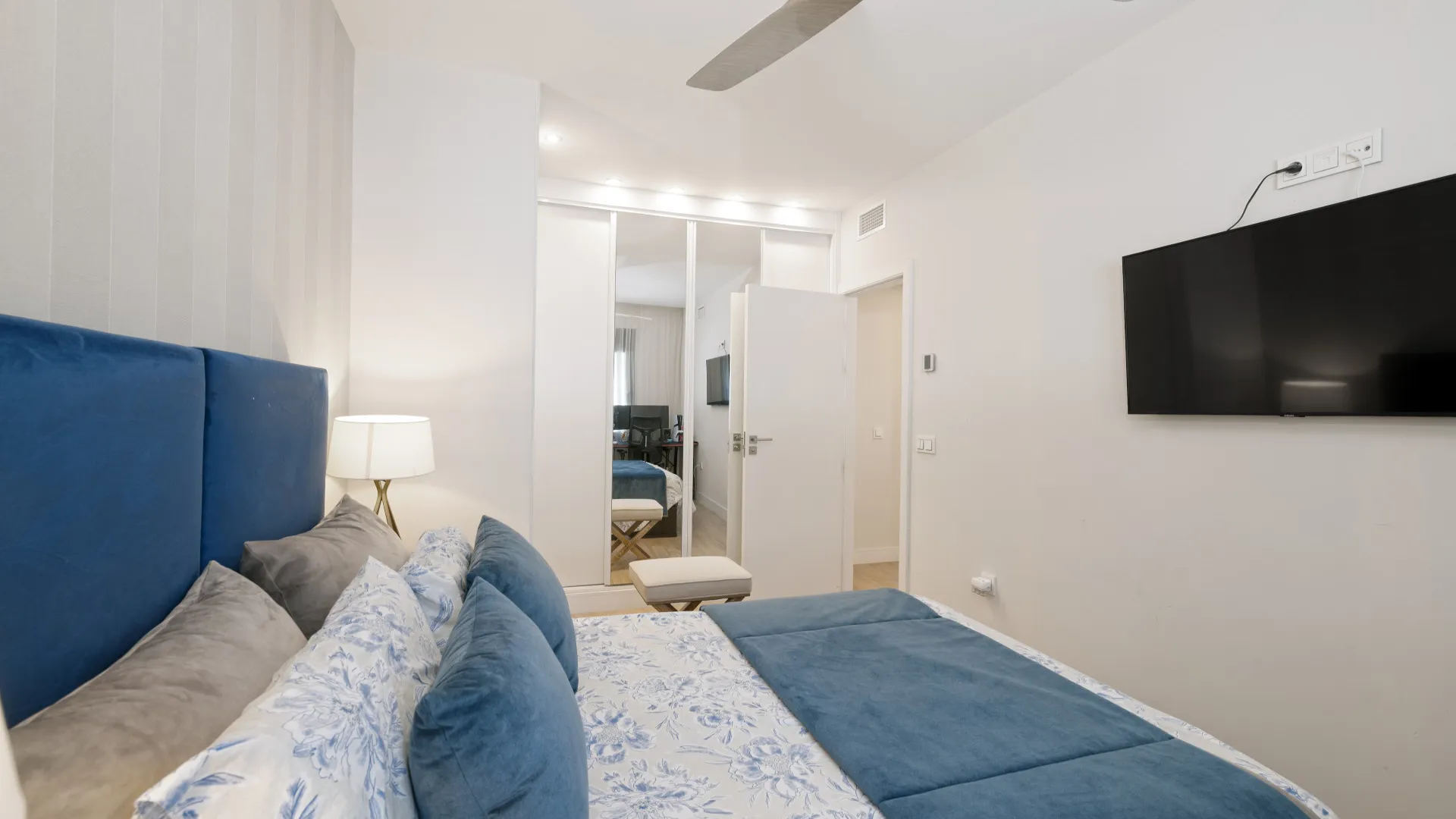 5 bedrooms El Mirador villa for sale