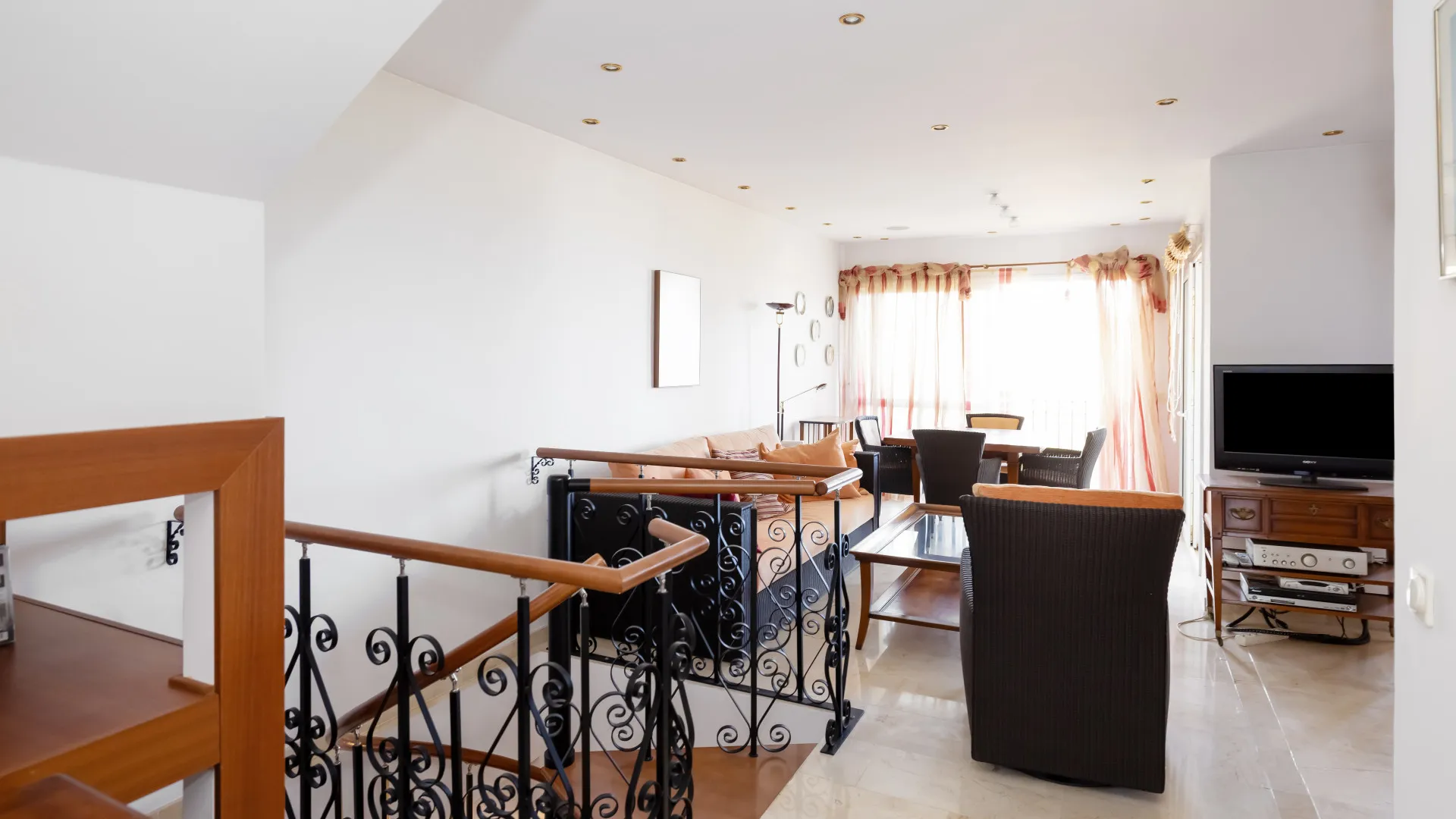 Buy semi detached house in Costabella with 5 bedrooms