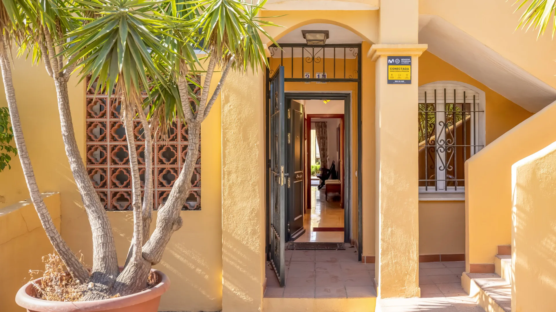 Buy semi detached house in Costabella with 5 bedrooms