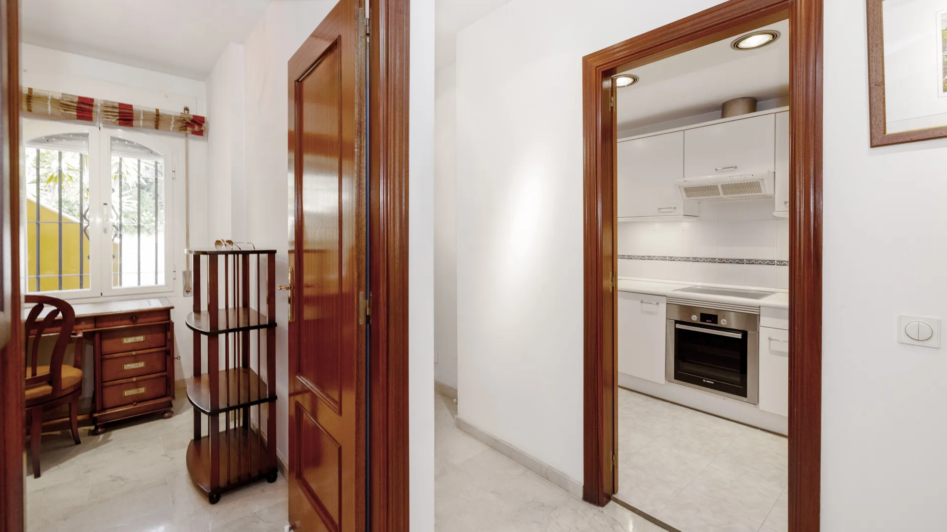 Buy semi detached house in Costabella with 5 bedrooms