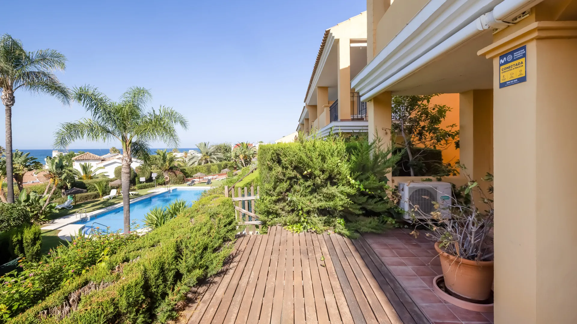 Buy semi detached house in Costabella with 5 bedrooms