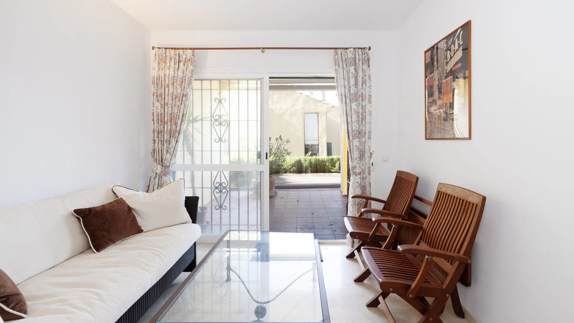 Buy semi detached house in Costabella with 5 bedrooms