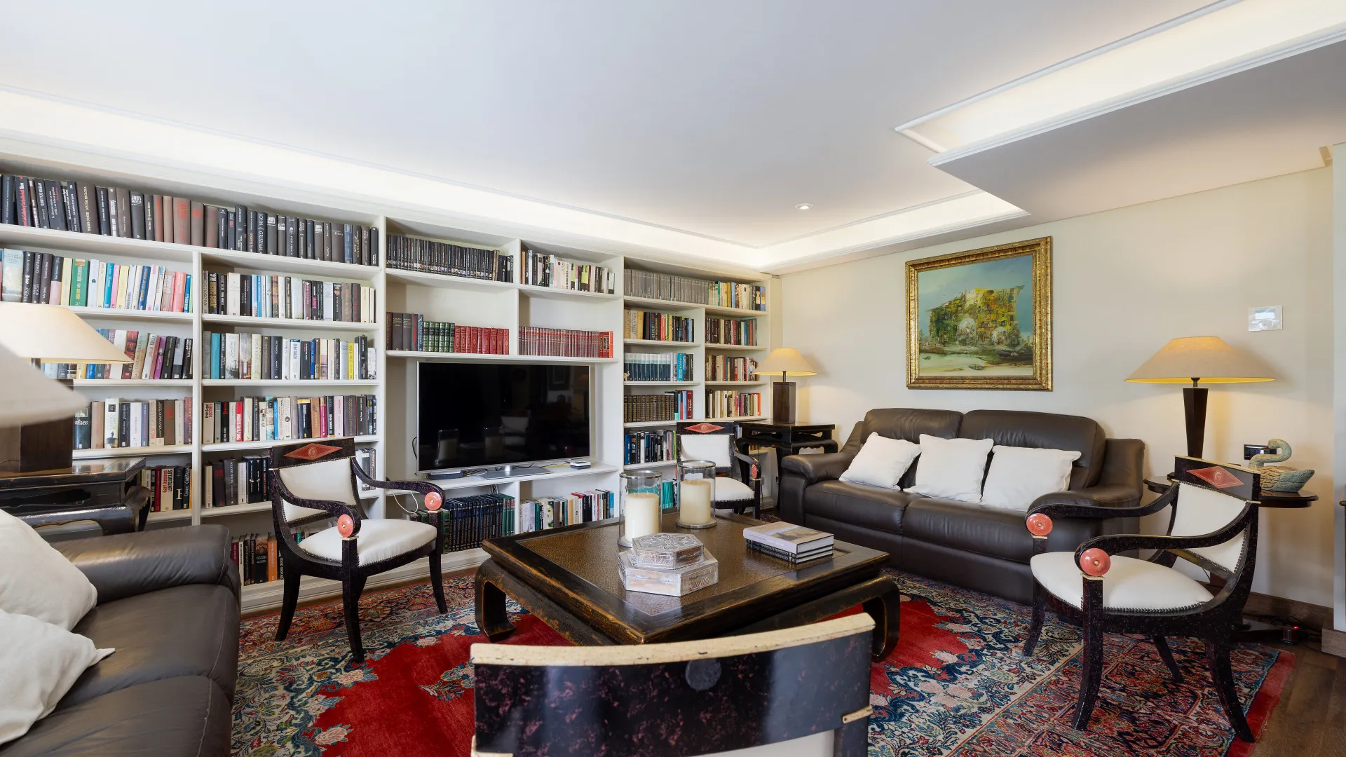 Apartment for sale in Playa de la Fontanilla with 4 bedrooms