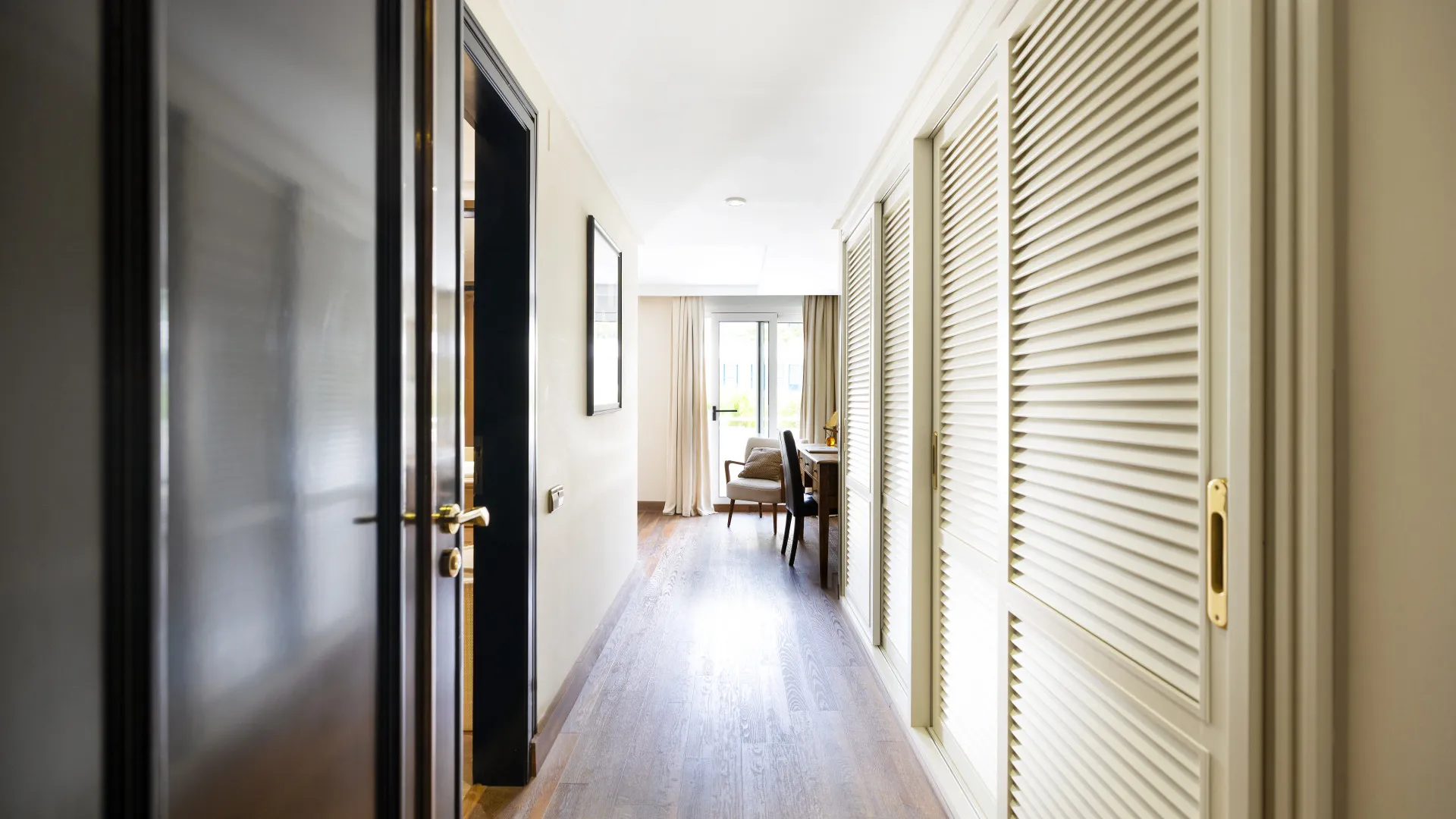 Apartment for sale in Playa de la Fontanilla with 4 bedrooms