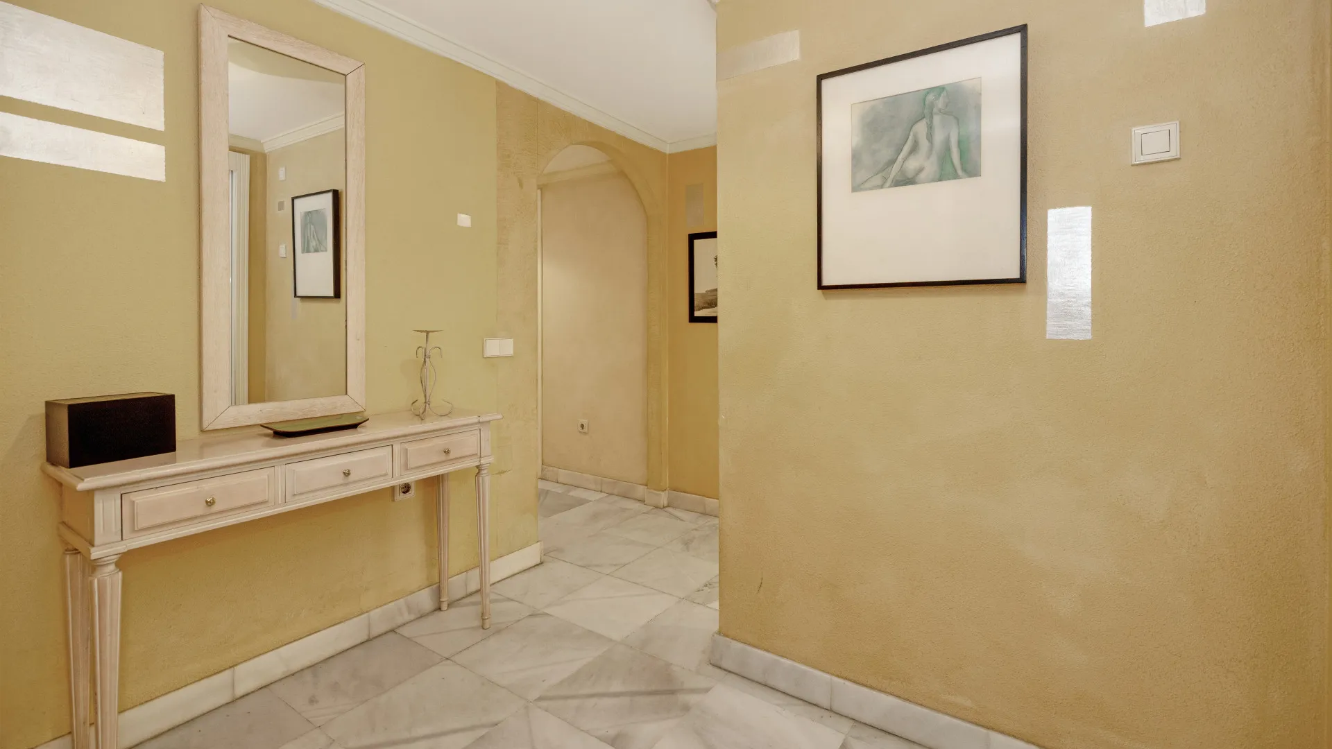 Apartamento en venta de 3 dormitorios en Los Pinos de Nagüeles