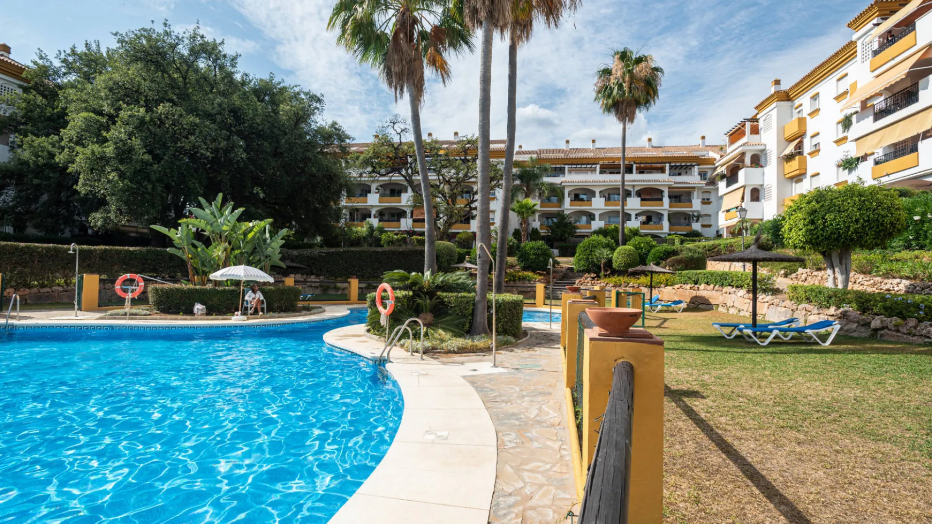 Apartamento en venta de 3 dormitorios en Los Pinos de Nagüeles